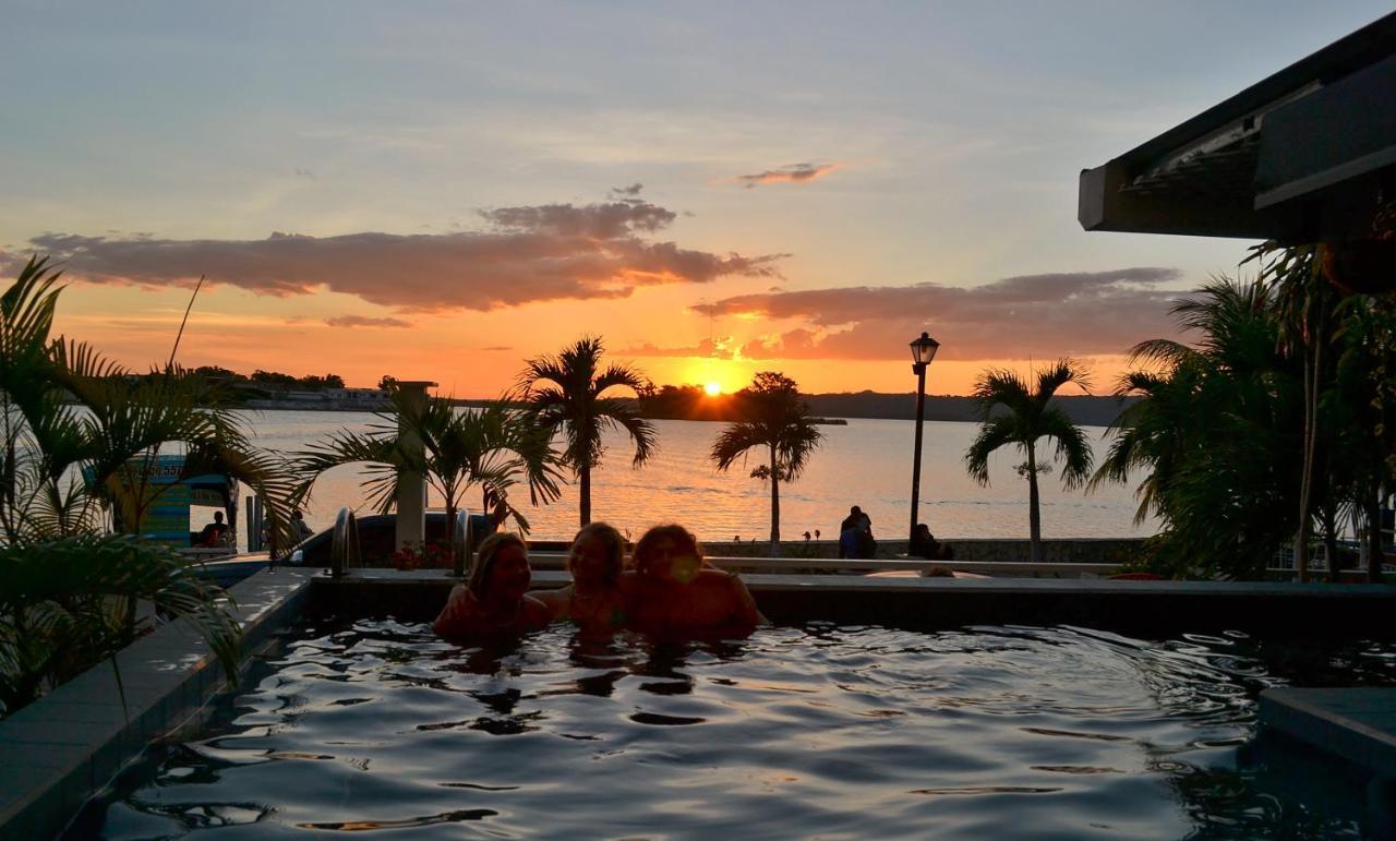 Hotel Peten Flores