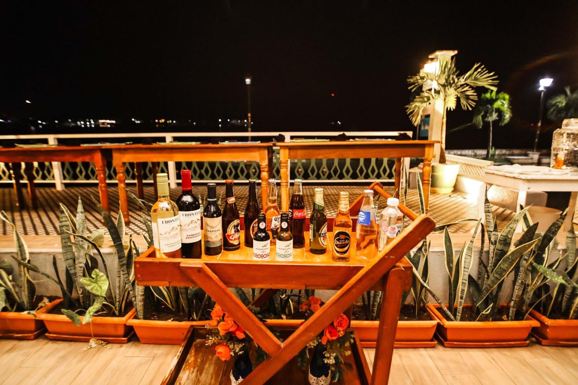 Hotel Peten Flores